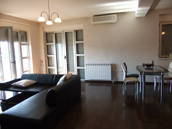 Prodajem Stan-Apartman, Beograd Grad