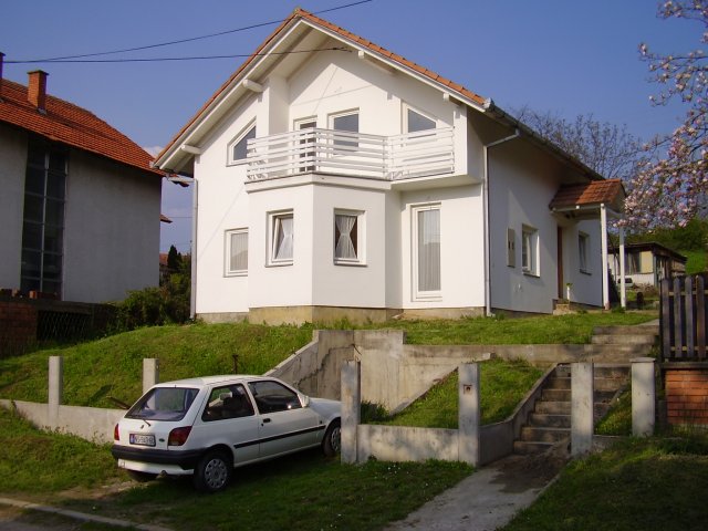 На продажу дом, Sr Kamenica, Novi Sad Područje.